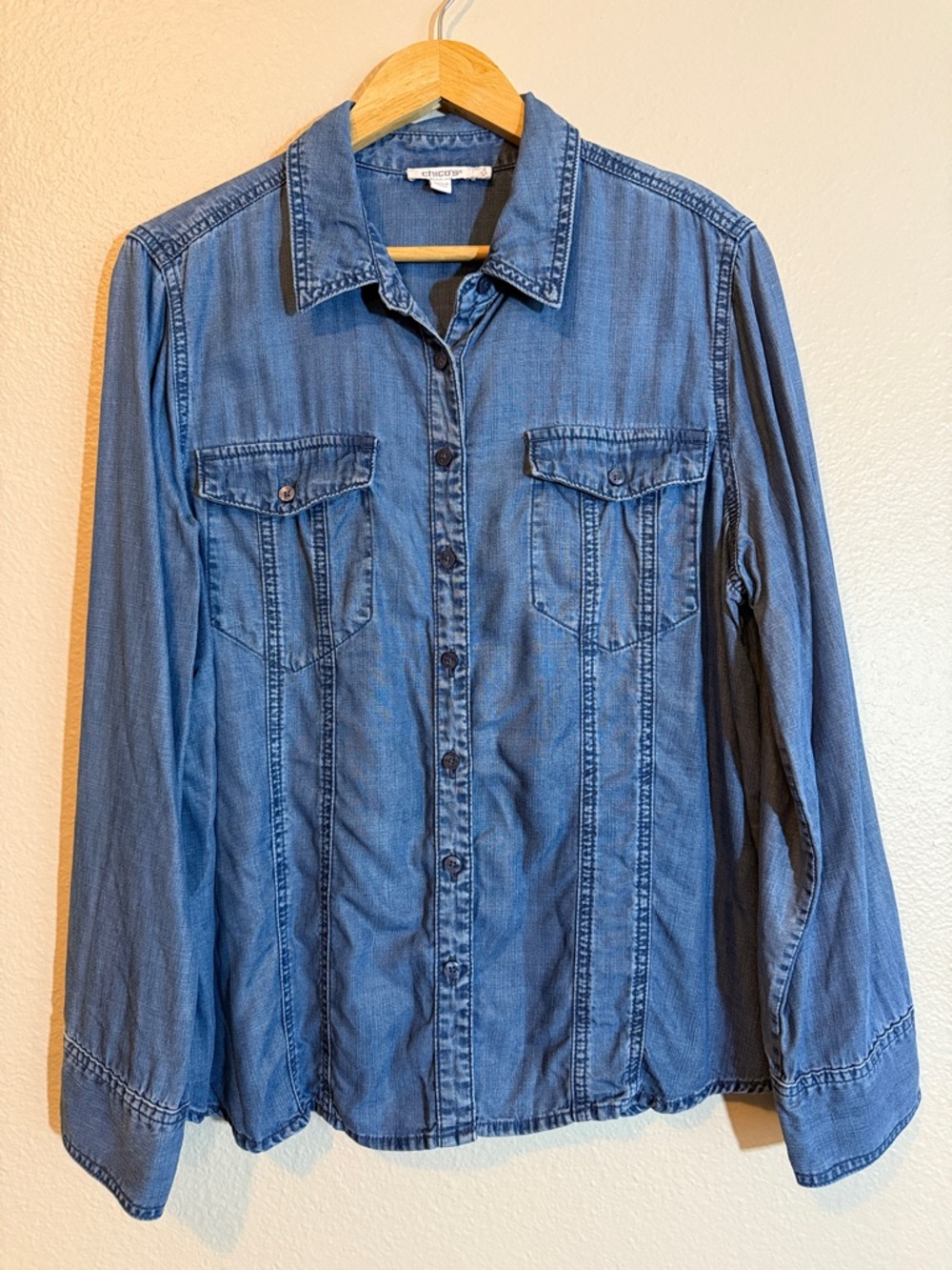 Chico’s Chambray Button Down Shirt Size 3 US 16 Coastal Casual Chic Layering